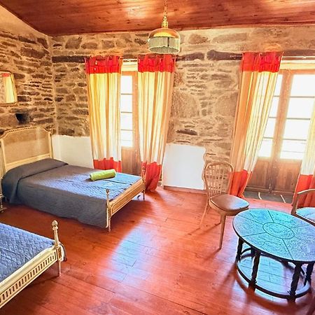 Pension Y Albergue Matias Locanda 萨里亚 外观 照片
